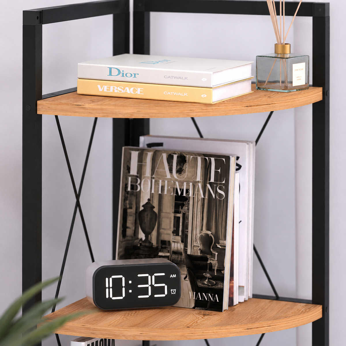 Etajera de colt din PAL si metal 33,5x33,5x87,3 cm, cu 3 rafturi, pentru living, baie sau birou