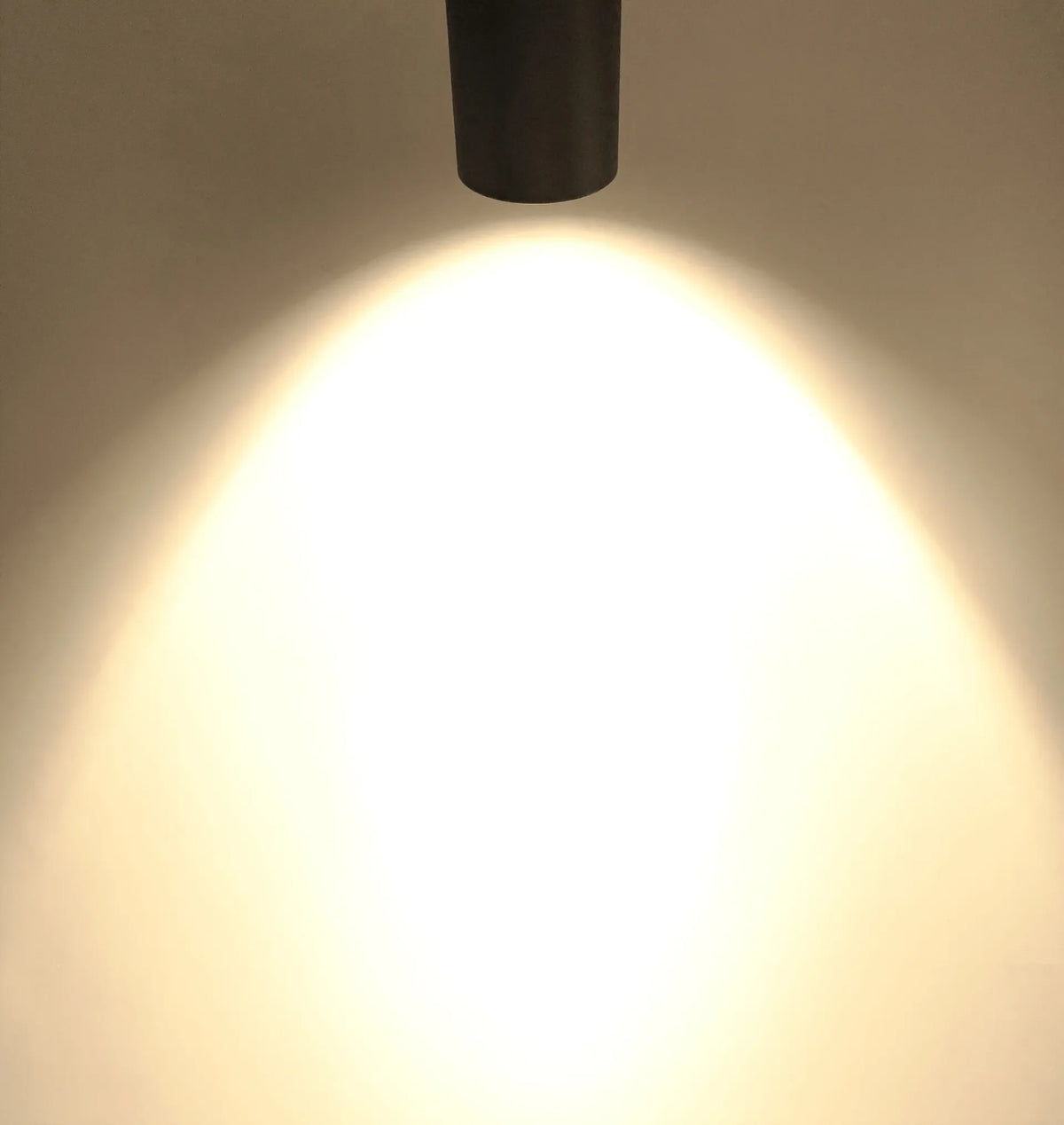 Spot LED pe sina, lumina calda, 903H-3500K-40W, culoare negru