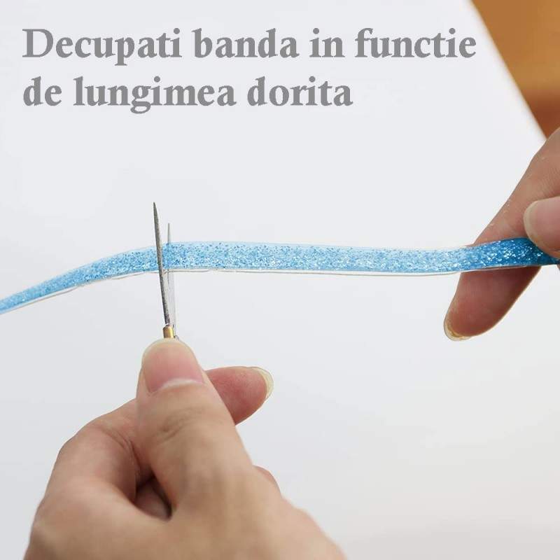 Banda adeziva decorativa cu sclipici, rezistenta la apa, albastra, 6 m x 7,5 mm