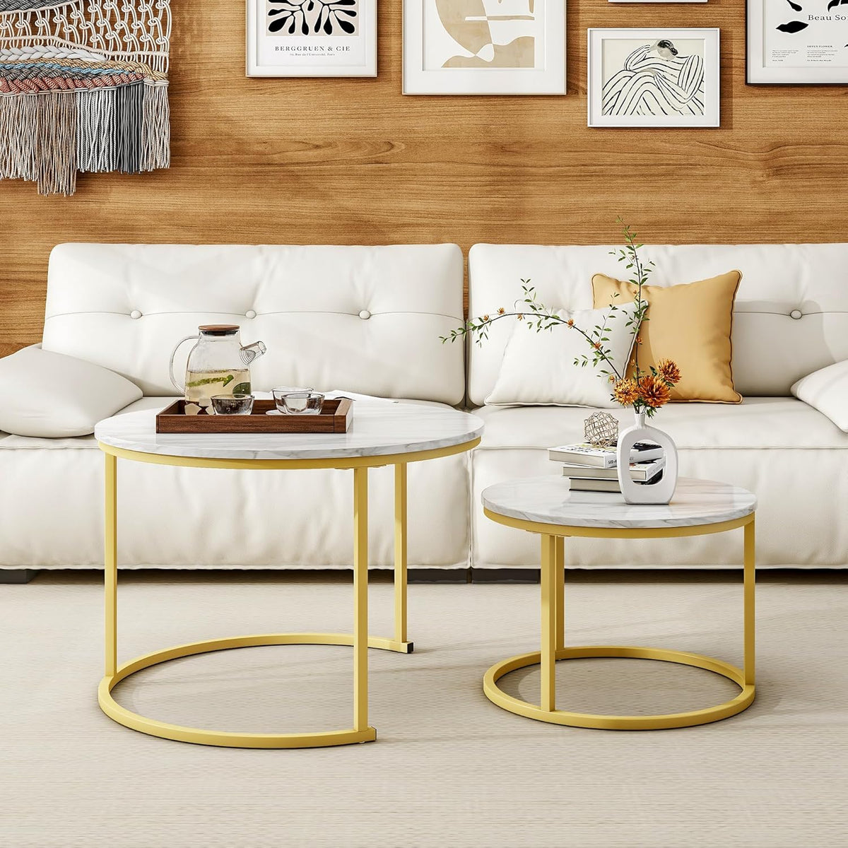 Set 2 masute rotunde de cafea cu efect de marmura, blat MDF, cadru metalic auriu