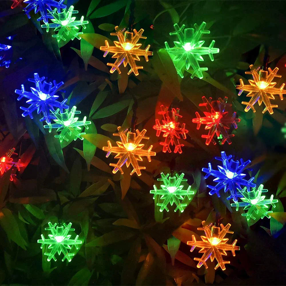 Instalatie Solara cu LED, 7 metri cu 50 fulgi de nea cristal