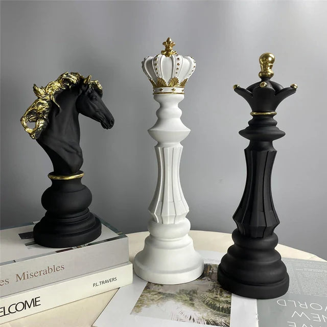Statuete Sah Premium, Ornamente Regi, Dame, Calareti, Sculpturi Rasina, Decor Casa