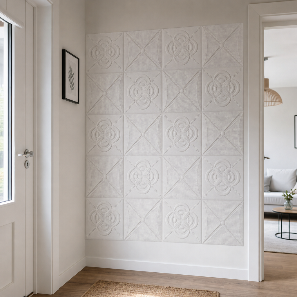 Panou decorativ 3D autoadeziv cu model geometric și floral, alb, 70 × 77 cm - in context de utilizare