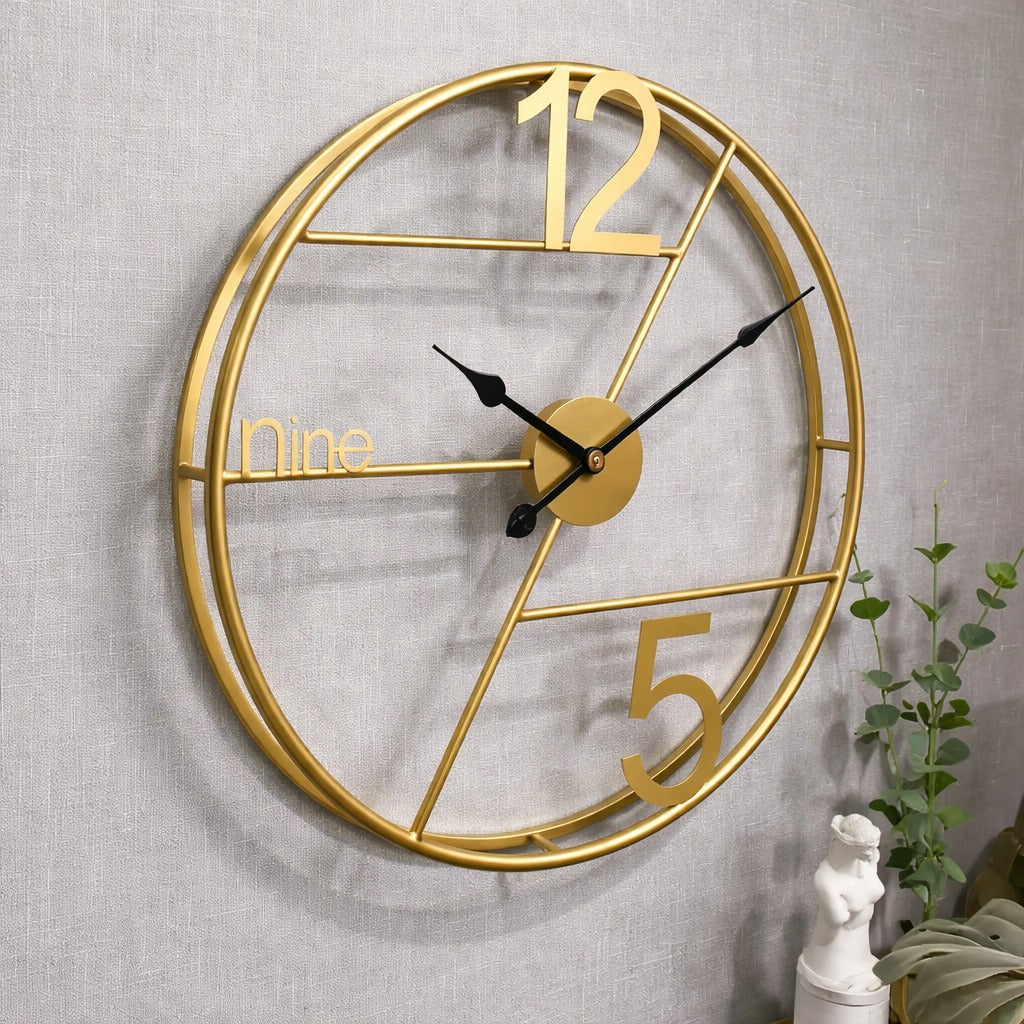 Ceas de perete 60 cm, metal auriu, design elegant, decor lux pentru living, mecanism silentios