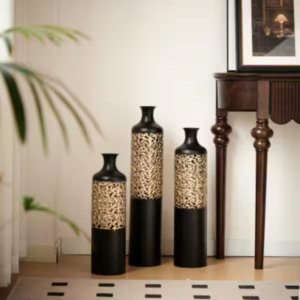Vaza decorativa eleganta negru mat cu insertie aurie 15.5 x 73 cm