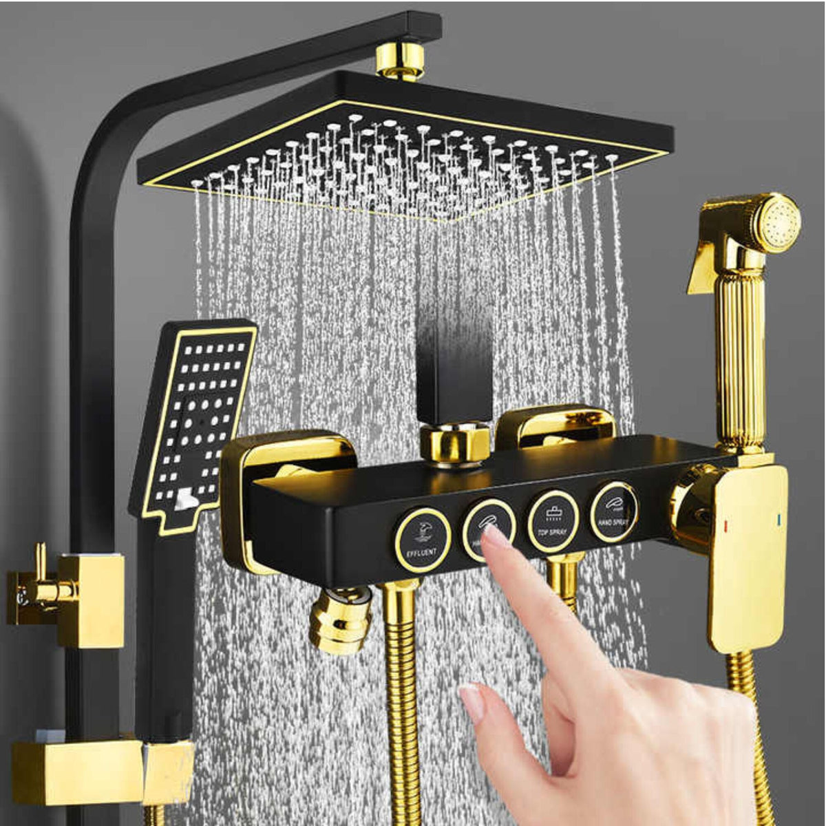 Coloana de dus premium cu 4 functii, baterie, cap dus patrat tip ploaie, dus de mana, pistol bideu, robinet inferior, raft accesorii, control prin butoane, alama masiva, finisaj negru mat si auriu, sistem complet modern baie