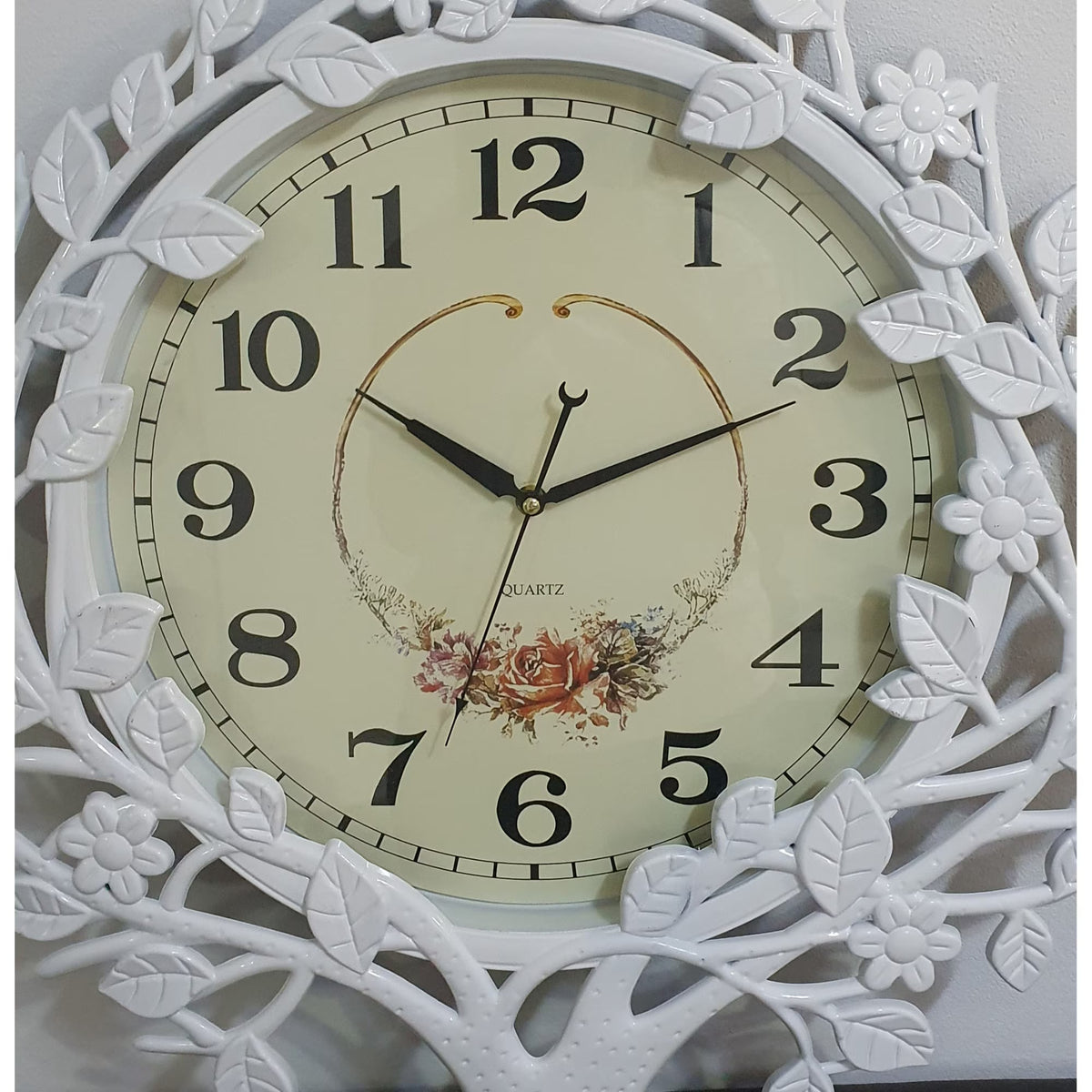 Ceas de perete decorativ model copac 60x56 cm design elegant pentru living