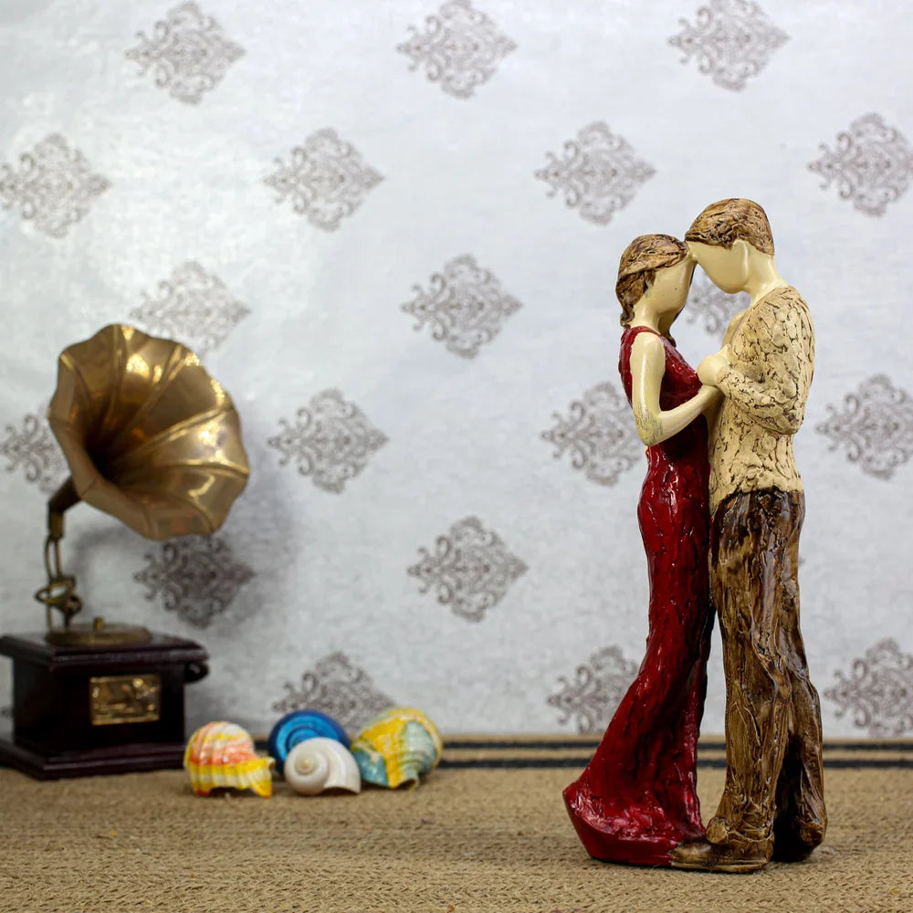 Statueta decorativa, cuplu romantic, rasina finisata, 28 cm