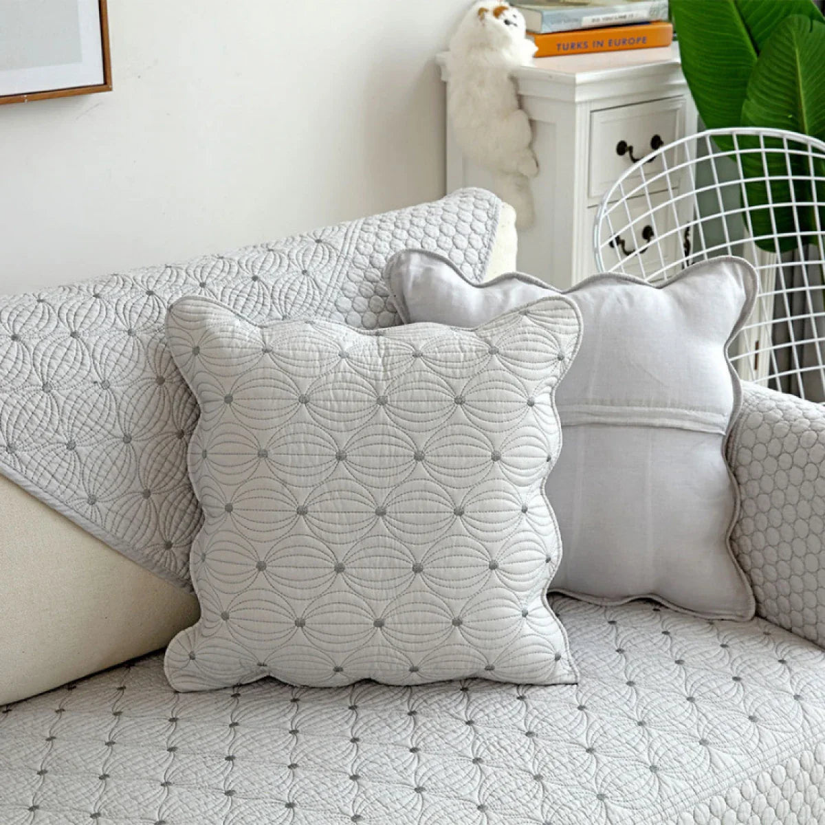 Perna decorativa din bumbac cu husa detasabila, 45 x 45 x 10 cm,