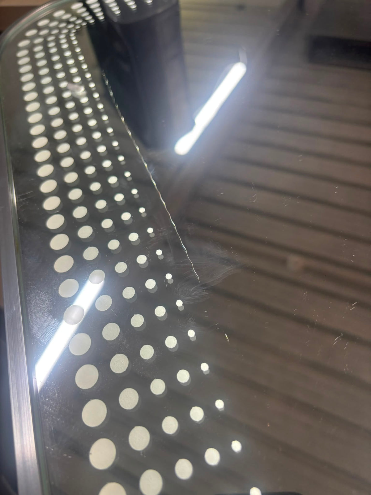 RESIGILAT — Oglinda LED Touch 90x70 cm iluminare 3 culori design modern rama aluminiu · Acceptabil #001