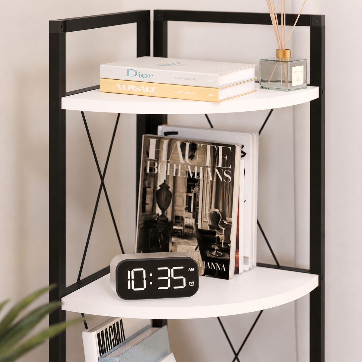 Etajera de colt din PAL si metal 33,5x33,5x87,3 cm, cu 3 rafturi, pentru living, baie sau birou