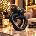 Statuetă Decorativă Cuplu Îmbrățișat – Rășină Finisată, 12,5 × 7,5 × 5 cm