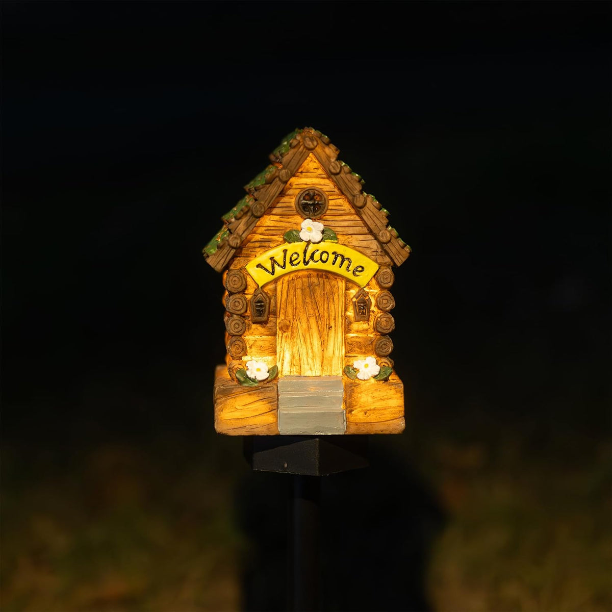 Lampa decorativa de gradina cu încarcare solara, model casuta din povesti