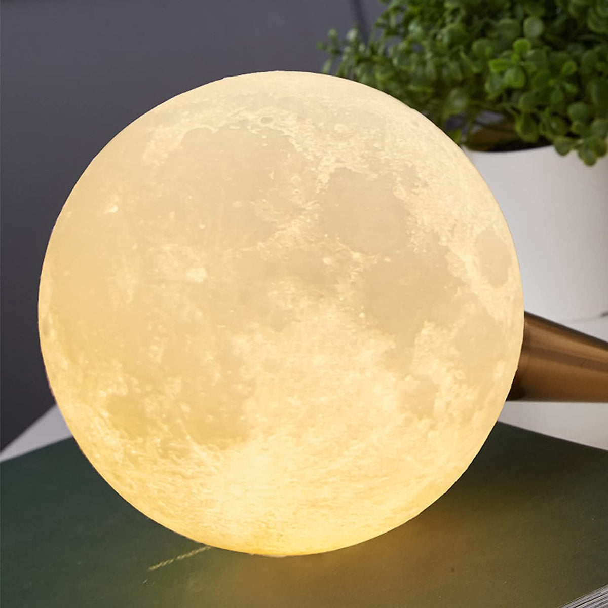 RESIGILAT - Lampa de veghe pentru copii, model astronaut