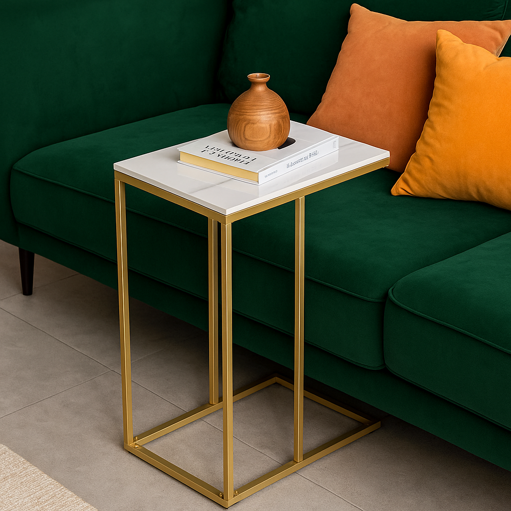 Masuta laterala cu blat tip C, marmura lucios si picioare aurii, design modern 45 x 30 x 54 cm