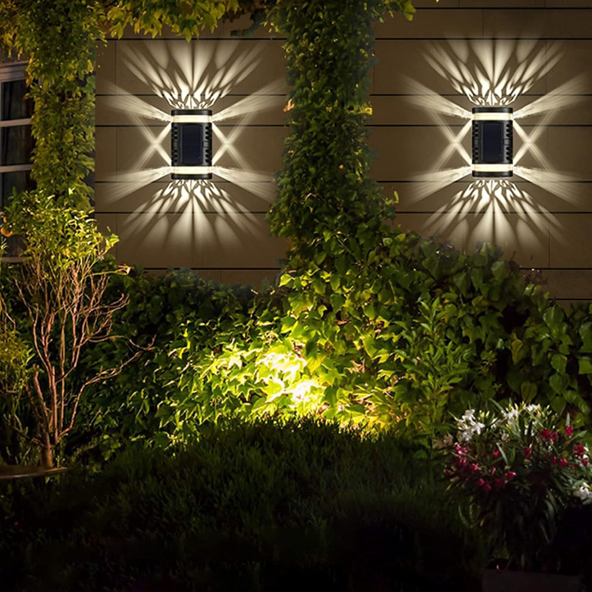 Lampa solara de exterior, pentru decorul Grădinii, cu funcție de proiecție