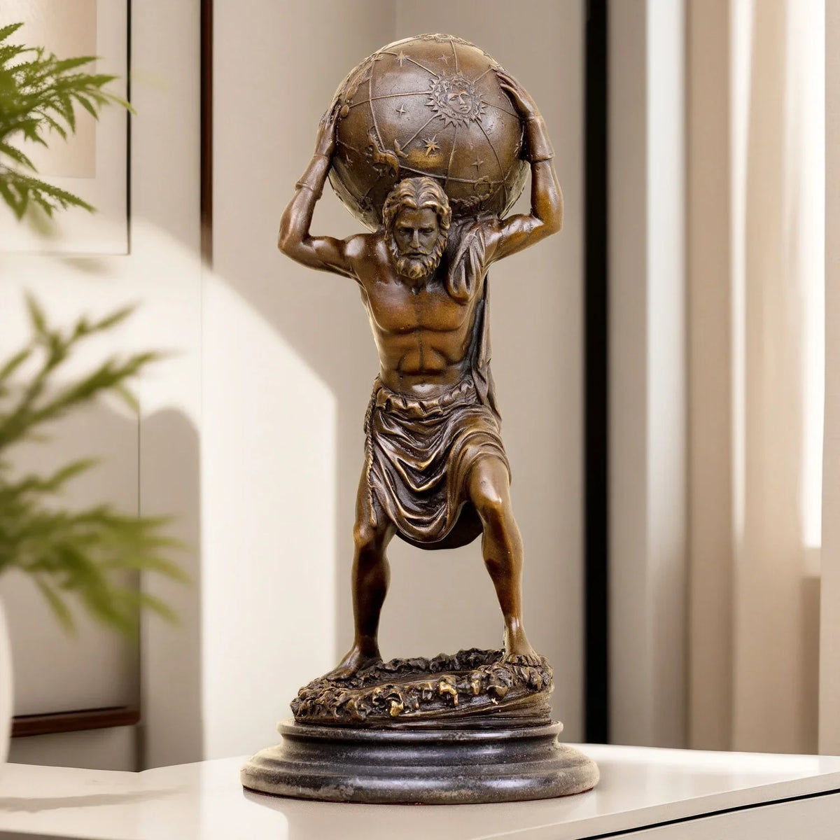 Statueta decorativa Atlas – rasina – design clasic impunator 11 x 30 cm