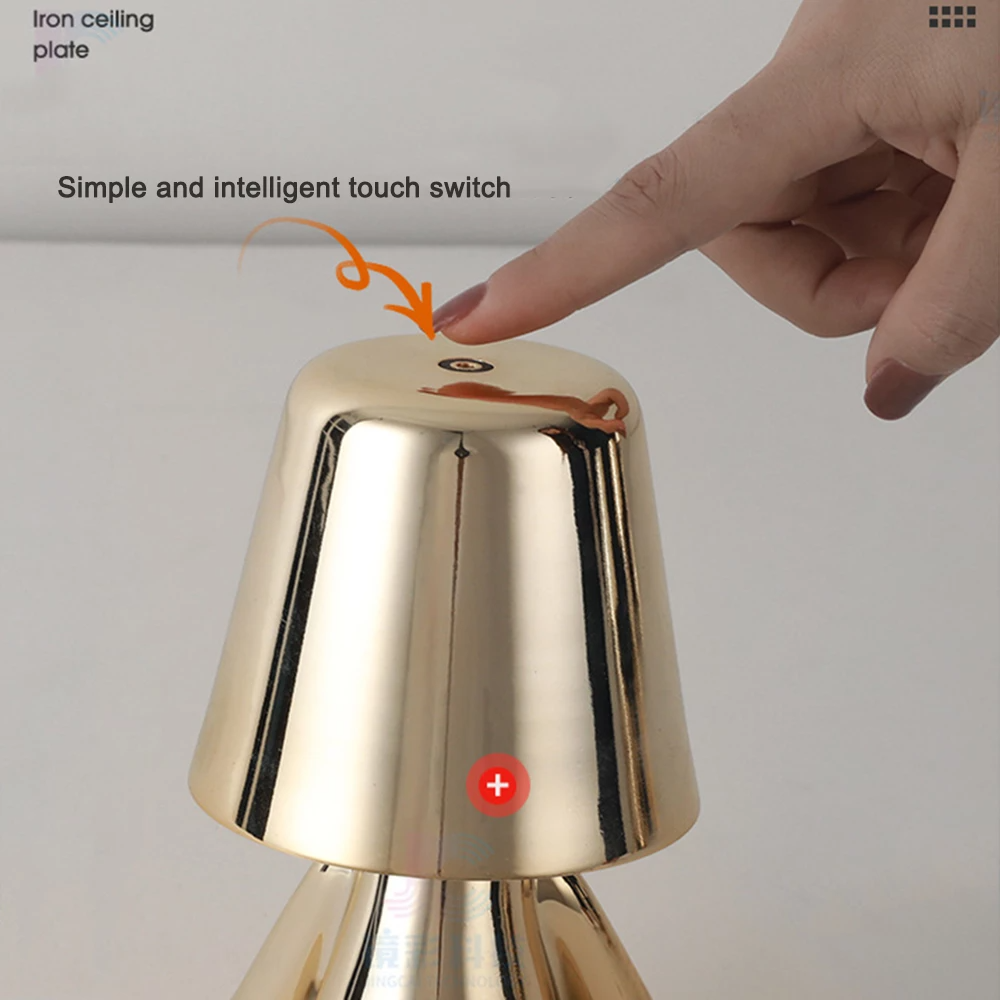 Veioza cu touch, Little Golden Man Thinker Lamp, incarcare USB, aurie, 3W