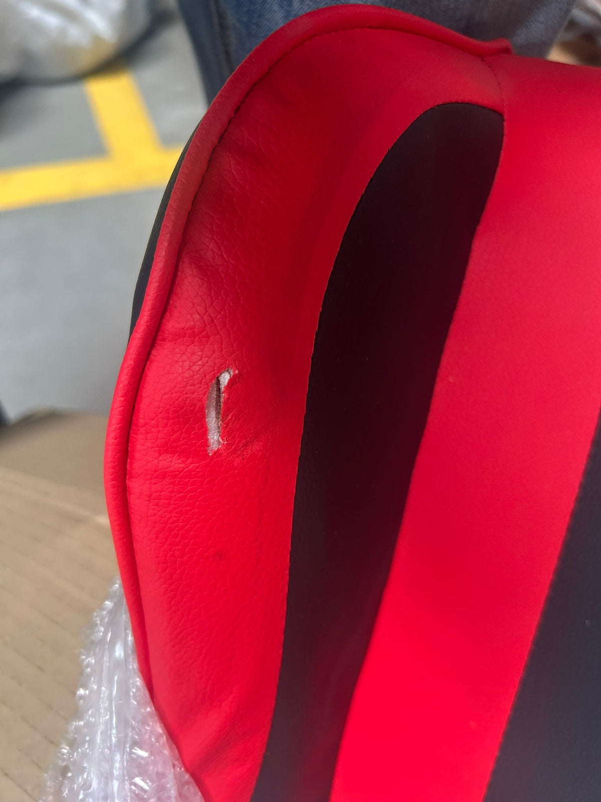 RESIGILAT - Scaun Gaming Racing SpeedX GT, Piele Ecologică, Recliner, Perne Ergonomice și Suport pentru Picioare