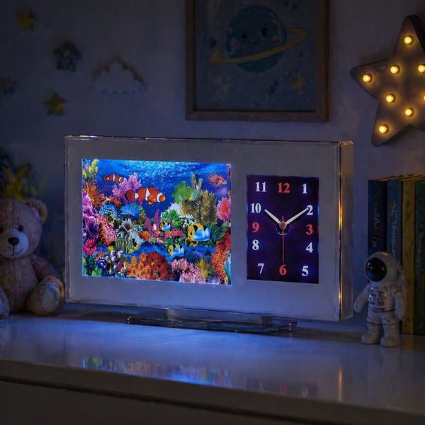 Ceas LED decorativ cu acvariu animat si pesti colorati in miscare si l ...