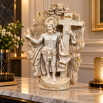 Statuetă Decorativă Iisus Hristos cu Crucea, Rășină Finisată – 26,5 × 14 cm