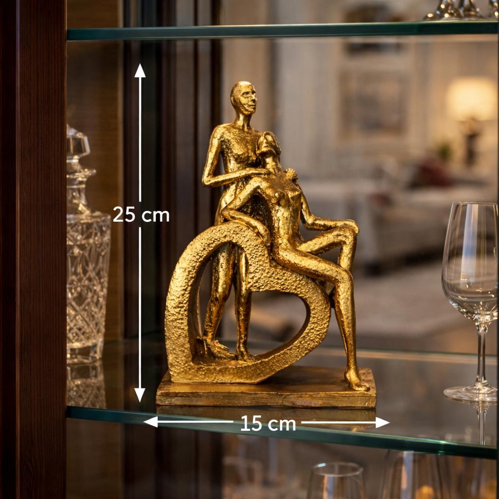 Statueta decorativa cuplu auriu – simbol al iubirii si elegantei