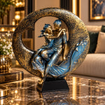 Statueta Decorativa, Cuplu Indragostiti, pe Semiluna, din Rasina, 40 x 30 x 10 cm