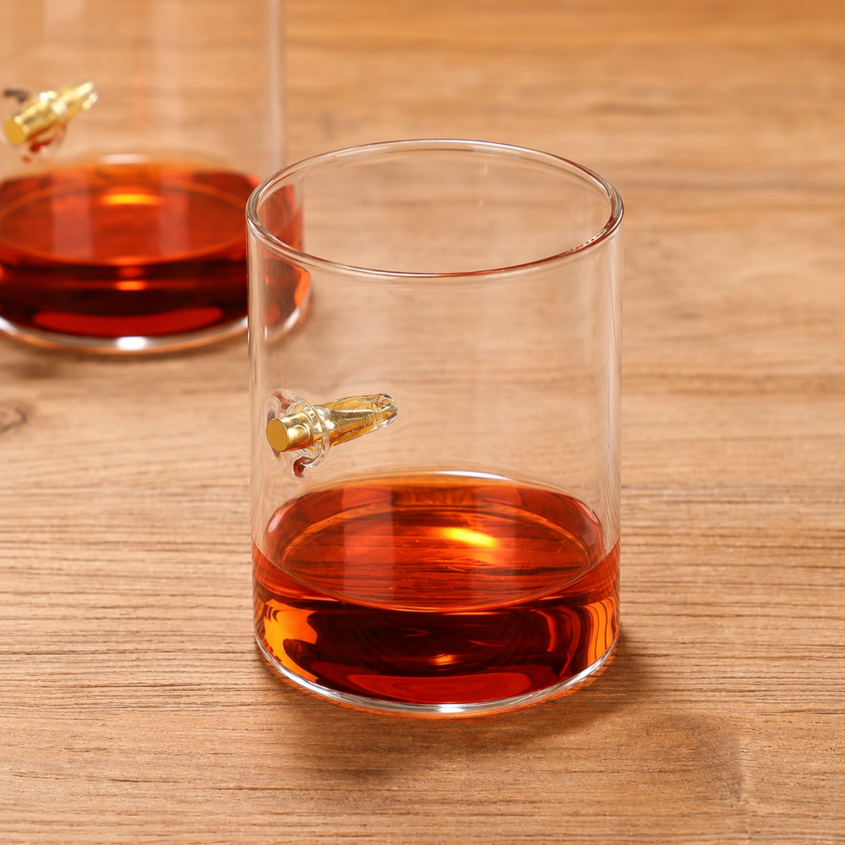 Set Decantor Kalashnikov Edition 1000ml cu 4 Pahare Glont Suport Lemn Lux - detaliu produs