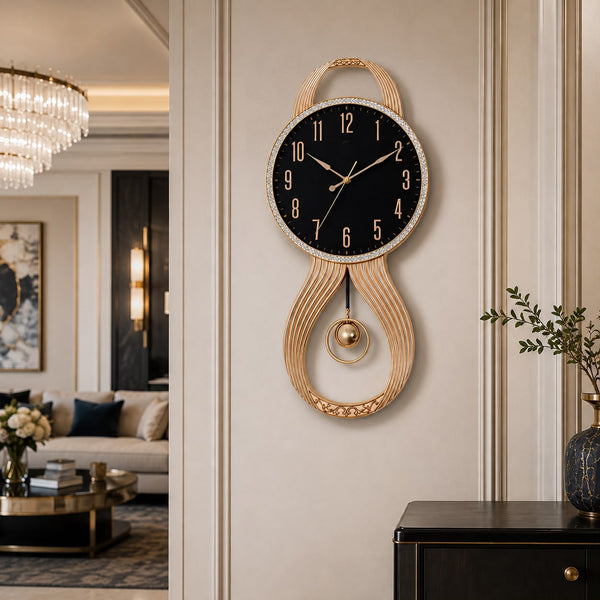 Ceas de Perete cu Pendul Design Elegant Negru Auriu Mecanism Quartz - in context de utilizare