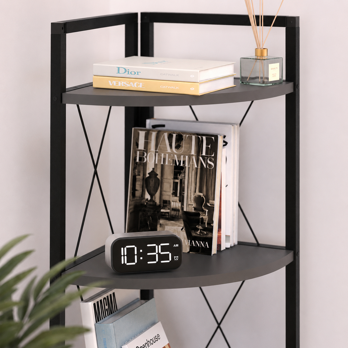 Etajera de colt din PAL si metal 33,5x33,5x87,3 cm, cu 3 rafturi, pentru living, baie sau birou