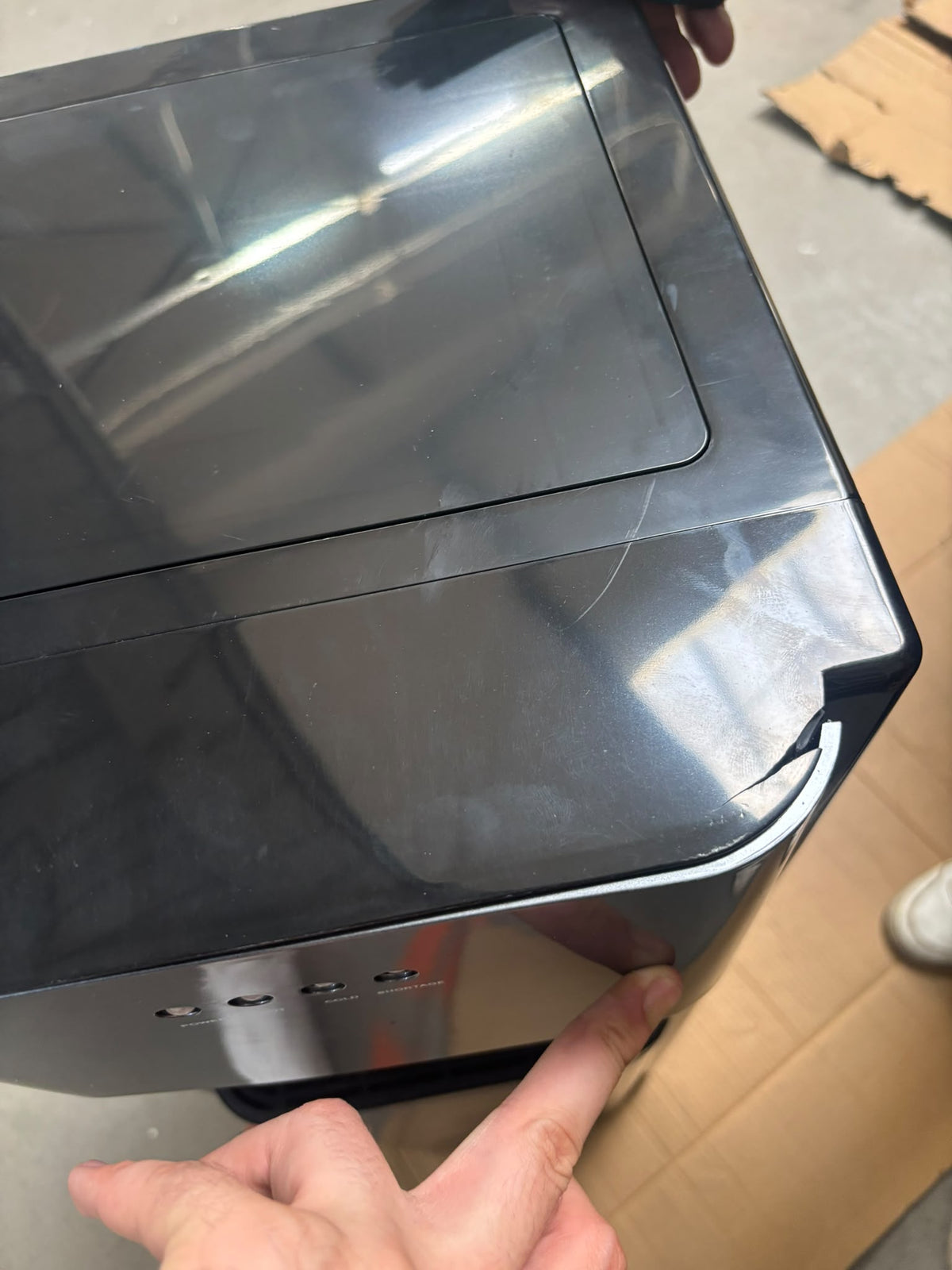RESIGILAT — Dozator de Apa cu Compresor Apa Calda si Rece 550W 95W Inox Protectie Copii · Acceptabil #001