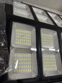 RESIGILAT — Lampa solara stradala 600W/800W/1000W, Telecomanda, suport metalic 1000W · Acceptabil #001