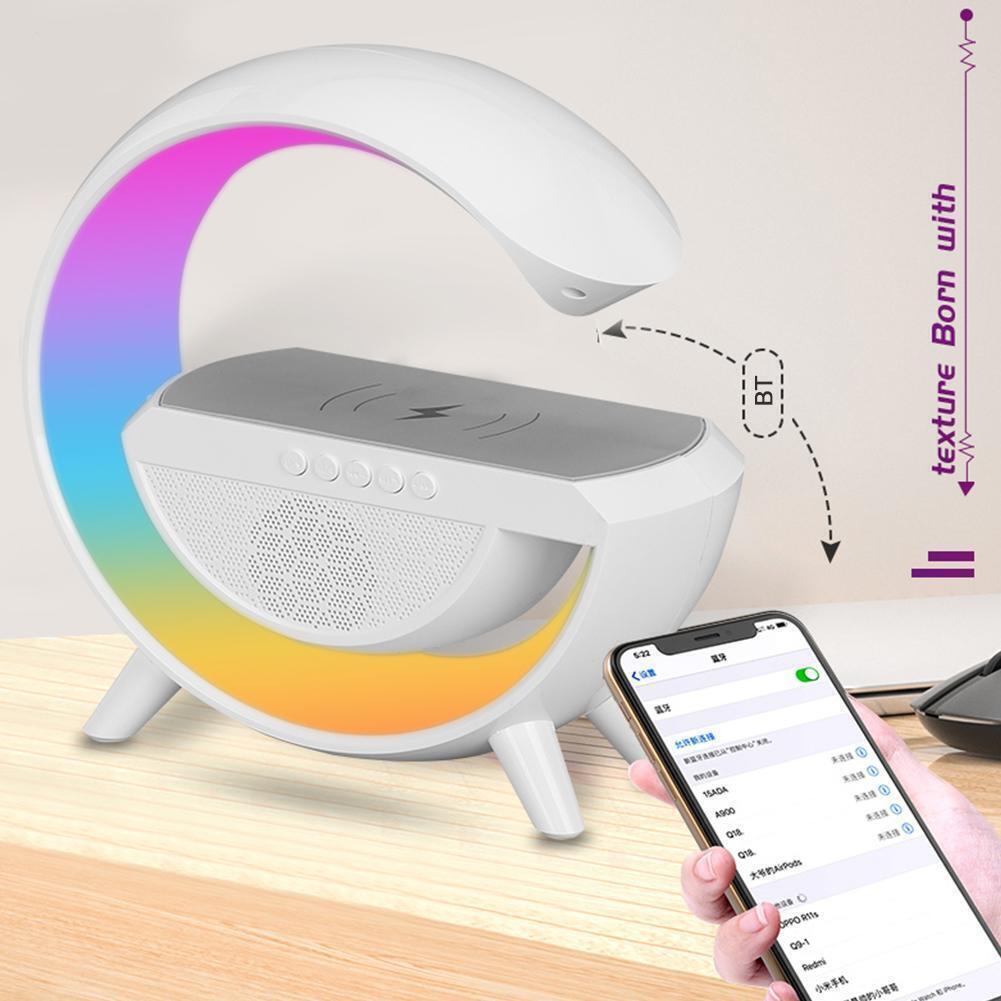 Lampă RGB cu Încărcător Wireless 15W, Boxă Bluetooth și Acumulator Reîncărcabil
